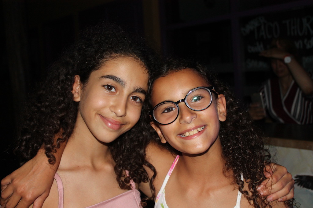 Village Camps International Summer Camp Ard&egrave;che, France 2019-07-26 https://www.villagecamps.com/journals_admin/images/2236-7377-DiscoBall17 copy.jpg